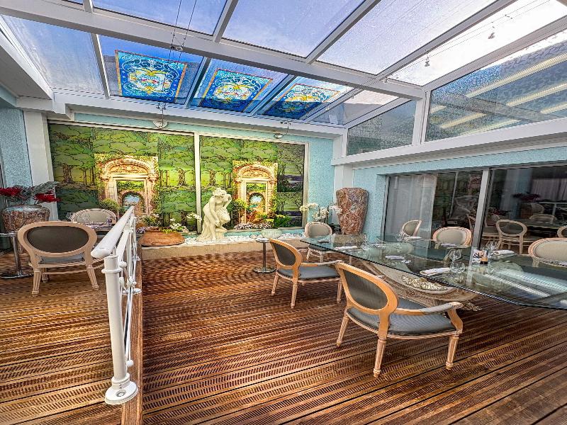 Hostellerie du Mont-Aime image