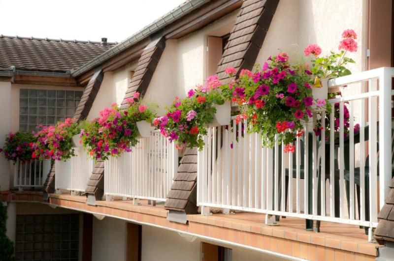Hostellerie du Mont-Aime image