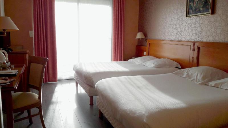 Hostellerie du Mont-Aime image