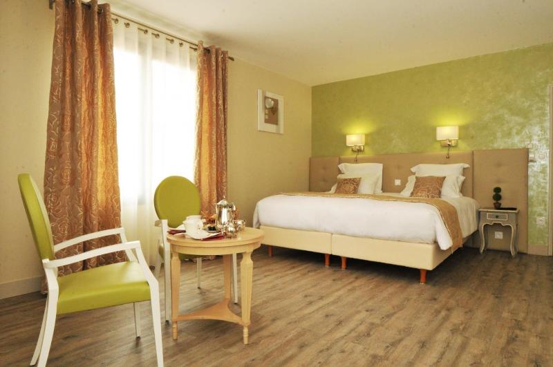 Hostellerie du Mont-Aime image