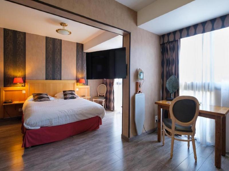 Hostellerie du Mont-Aime image