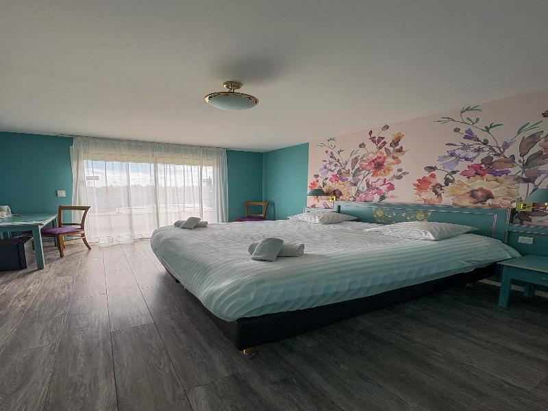 Hostellerie du Mont-Aime image