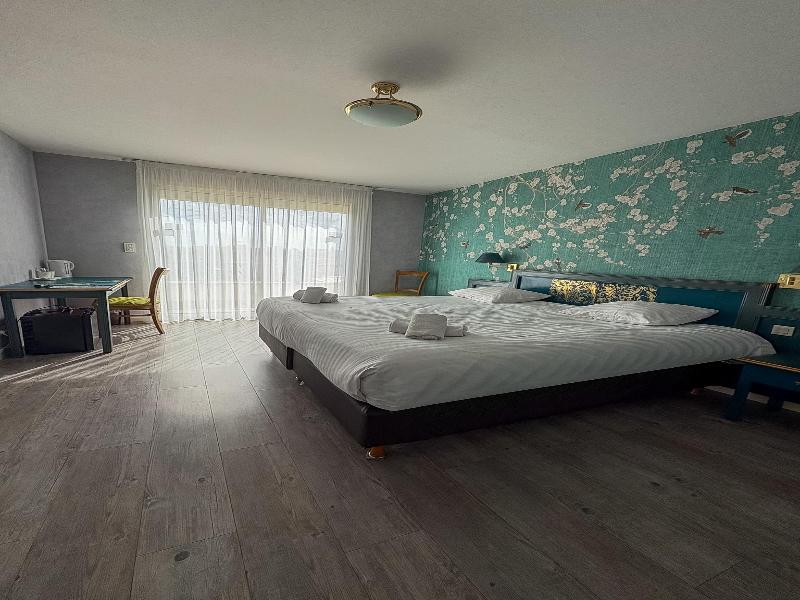 Hostellerie du Mont-Aime image