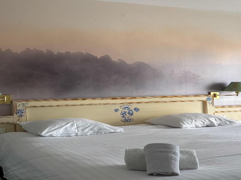 Hostellerie du Mont-Aime image