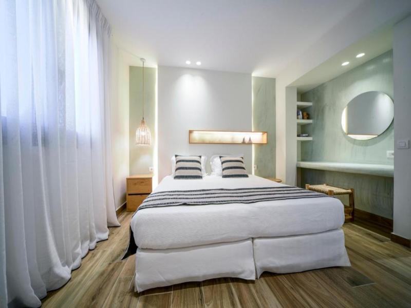 Lenikos Resort image