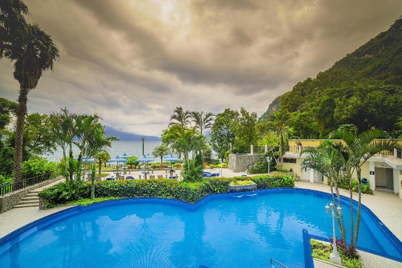Hotel La Riviera de Atitlan image