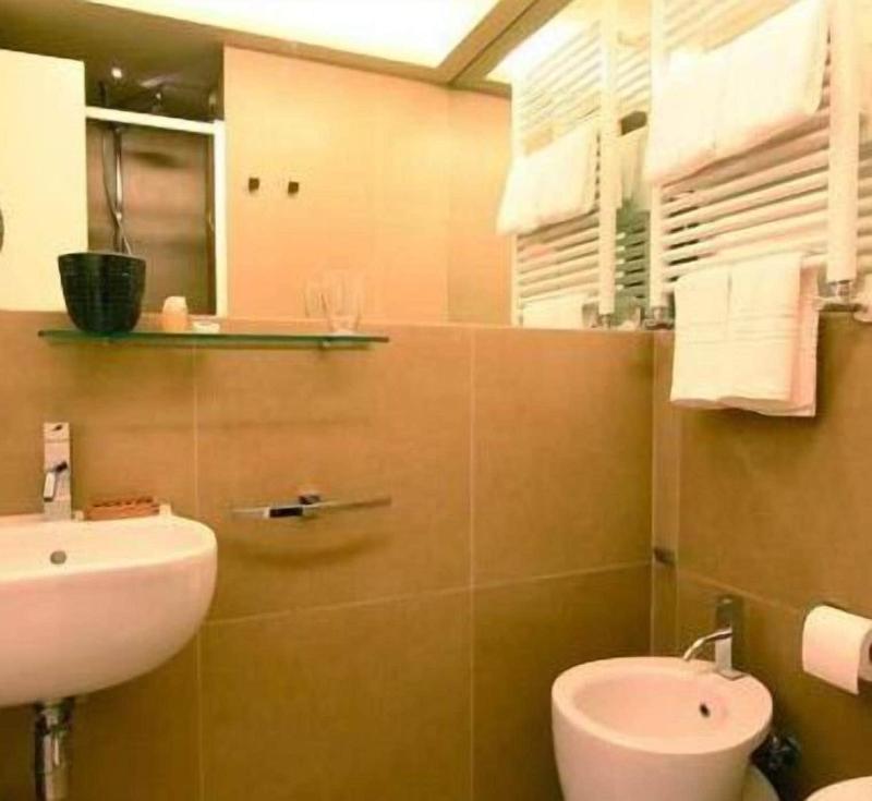 Hotel Valeri image