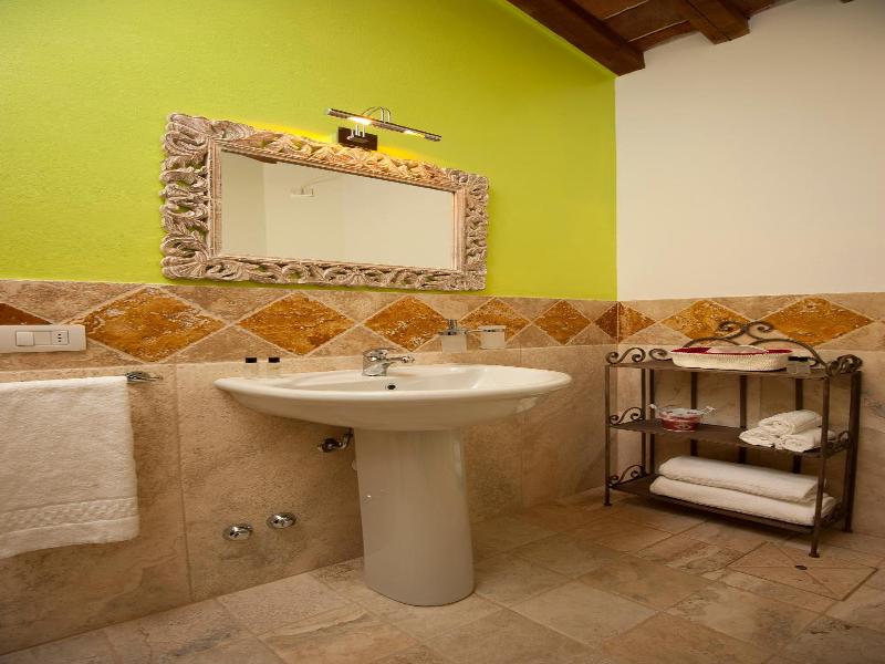 Antico Granaione image