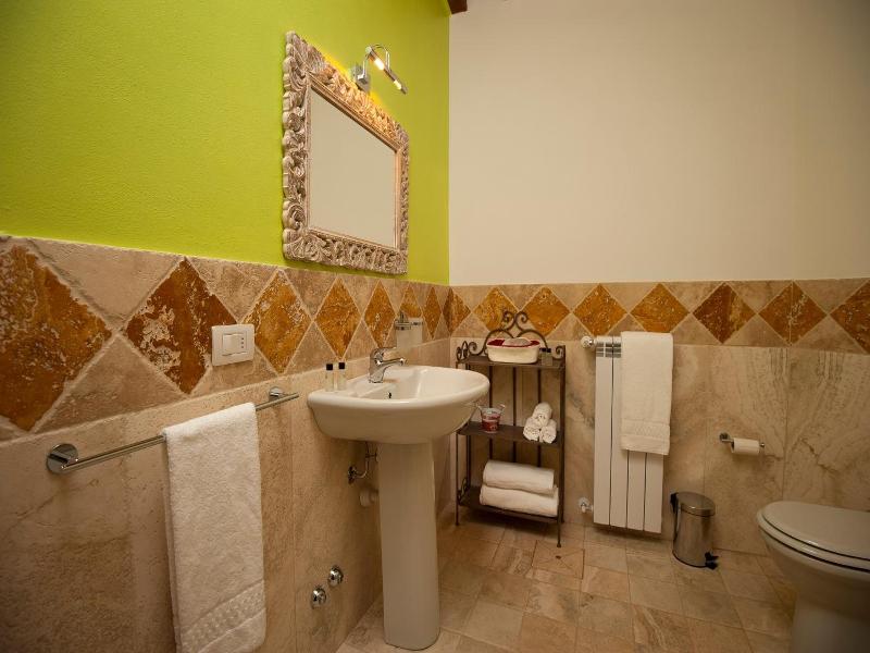 Antico Granaione image