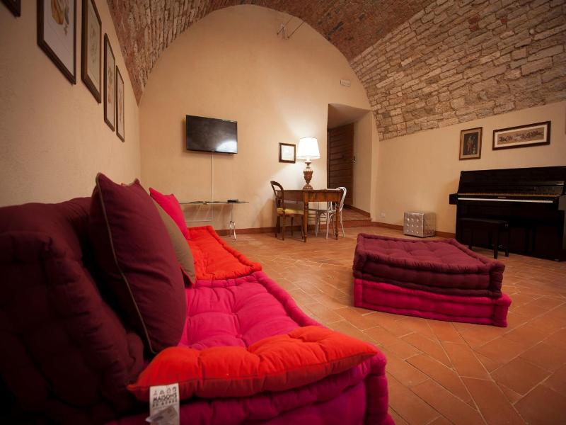 Antico Granaione image