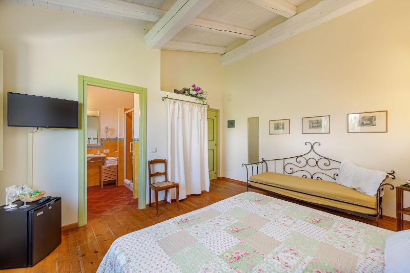 Wine Resort LedÃ  d'Ittiri image