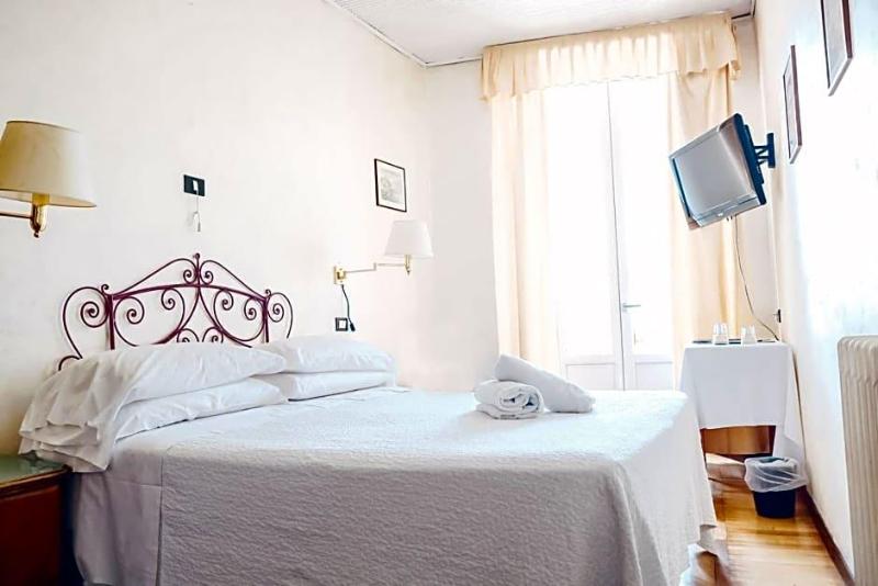 Hotel Suisse image