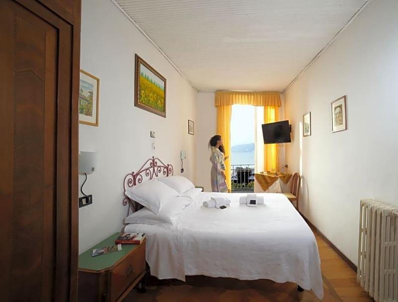 Hotel Suisse image