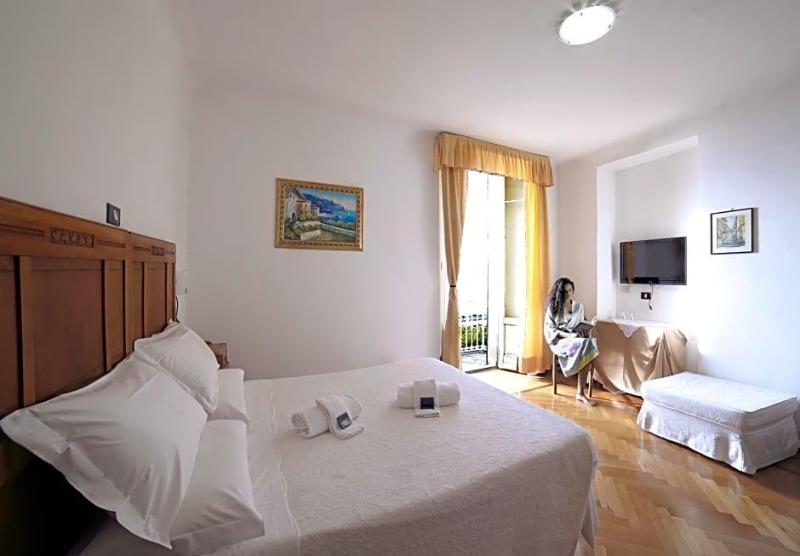 Hotel Suisse image