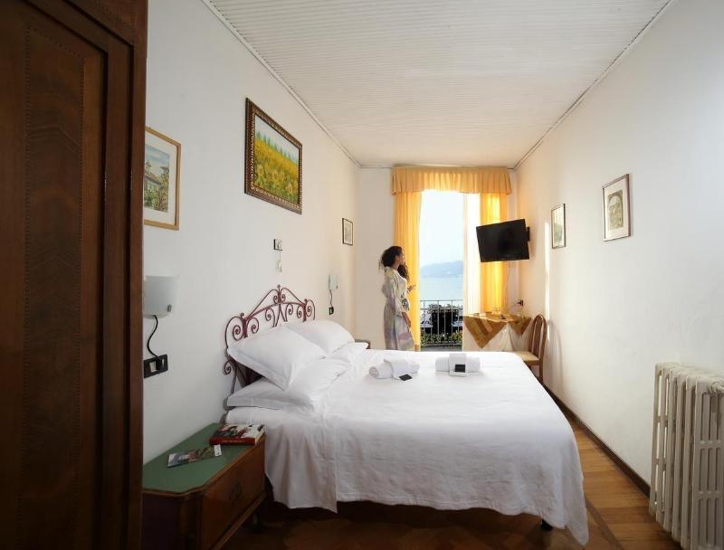 Hotel Suisse image