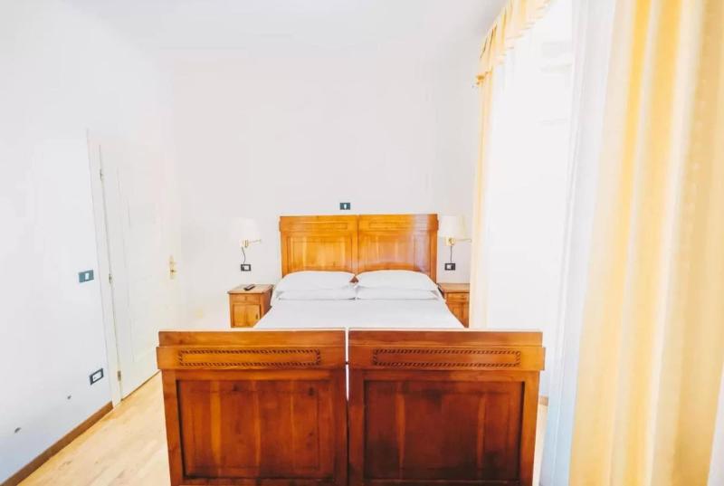 Hotel Suisse image