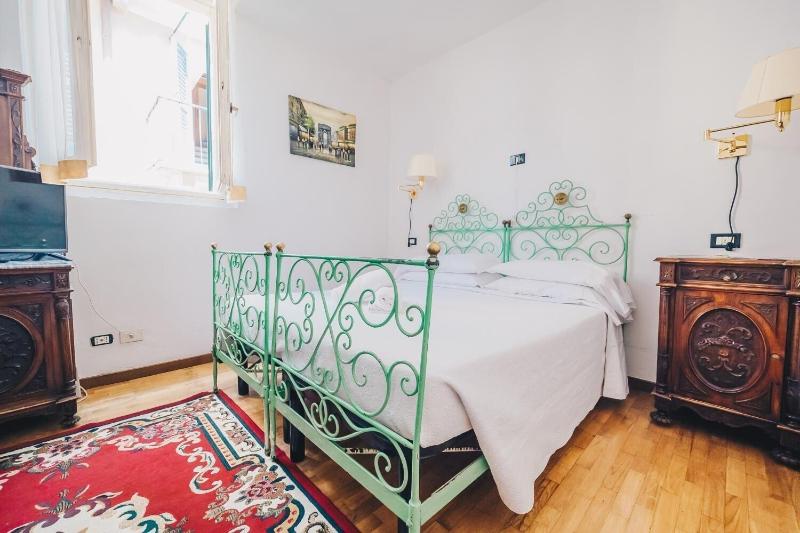Hotel Suisse image
