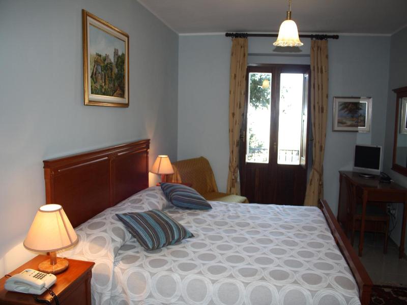 Hotel Edelweiss image