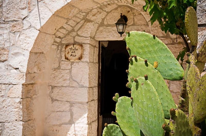 Trulli il Castagno image