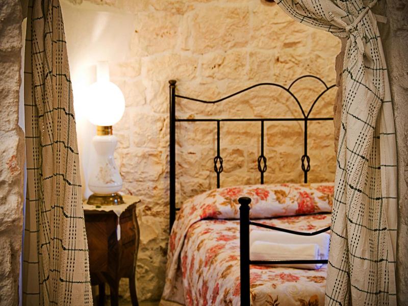 Trulli il Castagno image