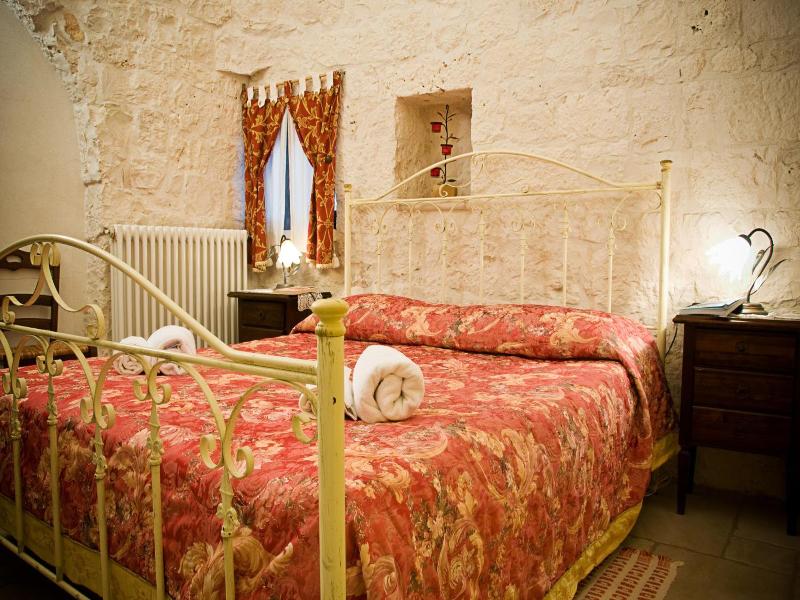 Trulli il Castagno image