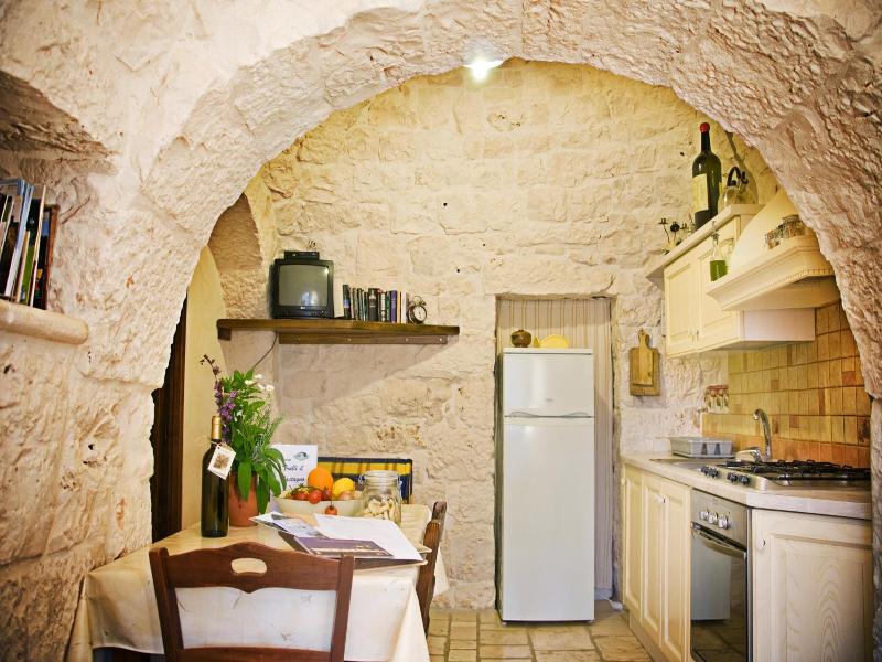 Trulli il Castagno image