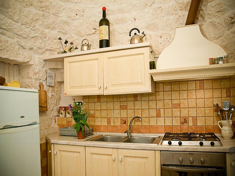 Trulli il Castagno image