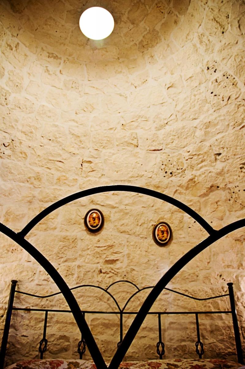 Trulli il Castagno image