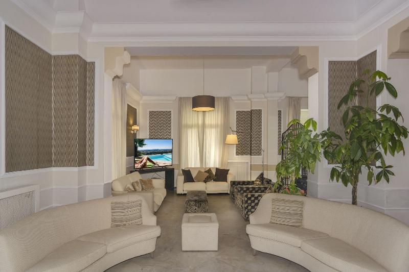 Hotel La Pace image