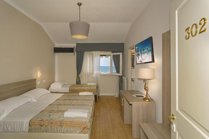 Hotel La Pace image
