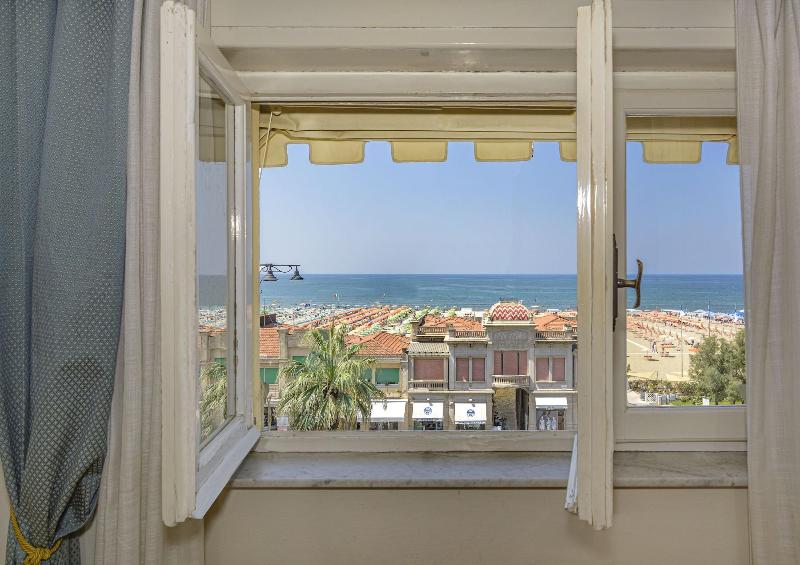 Hotel La Pace image