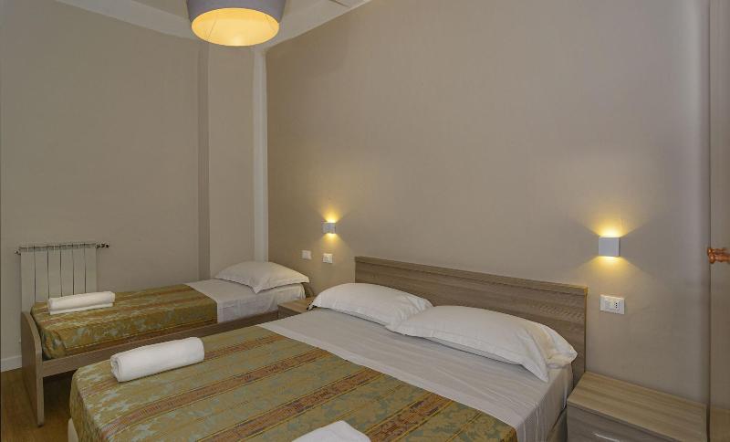 Hotel La Pace image
