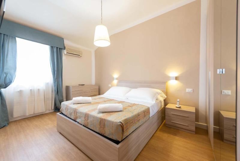 Hotel La Pace image