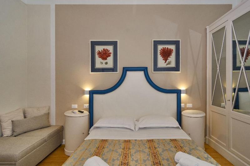 Hotel La Pace image