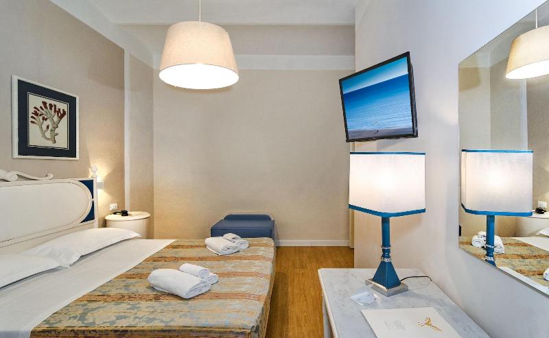 Hotel La Pace image