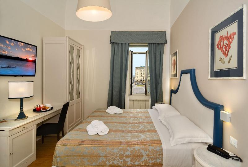 Hotel La Pace image