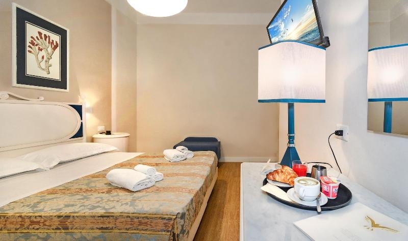 Hotel La Pace image