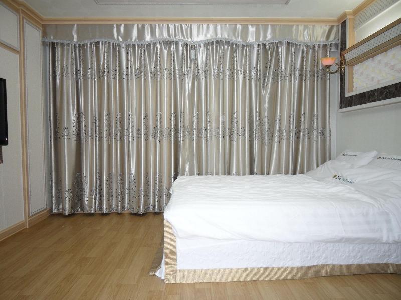 Jaju Olle Pension image