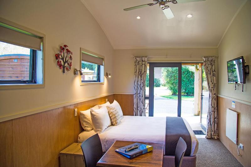 Hot Water Beach TOP 10 Holiday Park image