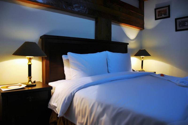 Hotel One Bhurban image