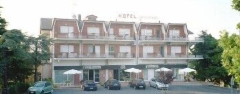 Hotel Crocenzi image