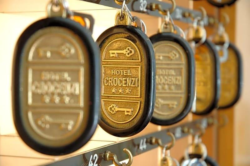 Hotel Crocenzi image