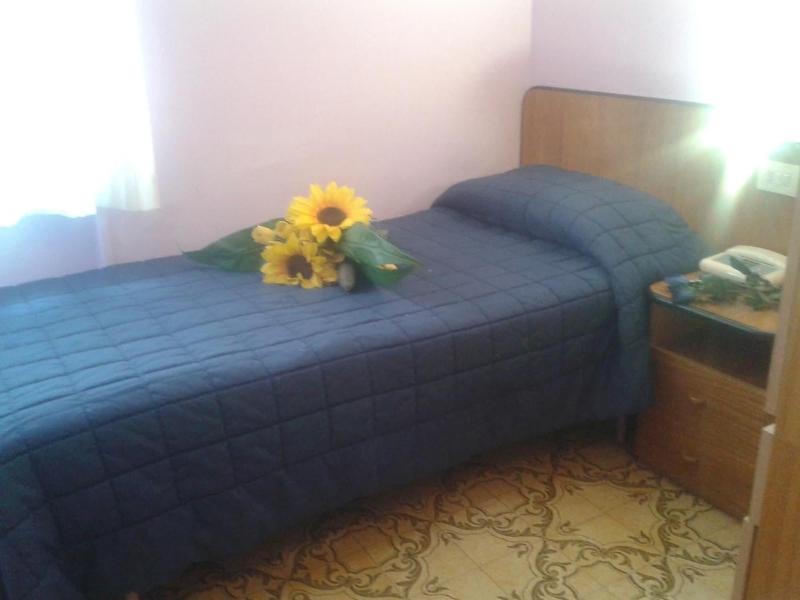 Hotel Crocenzi image