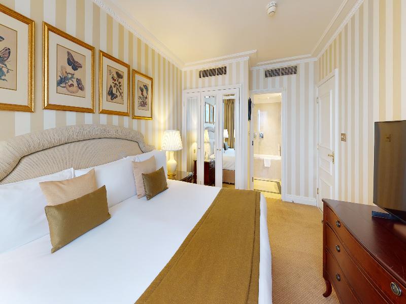 Cheval Thorney Court image