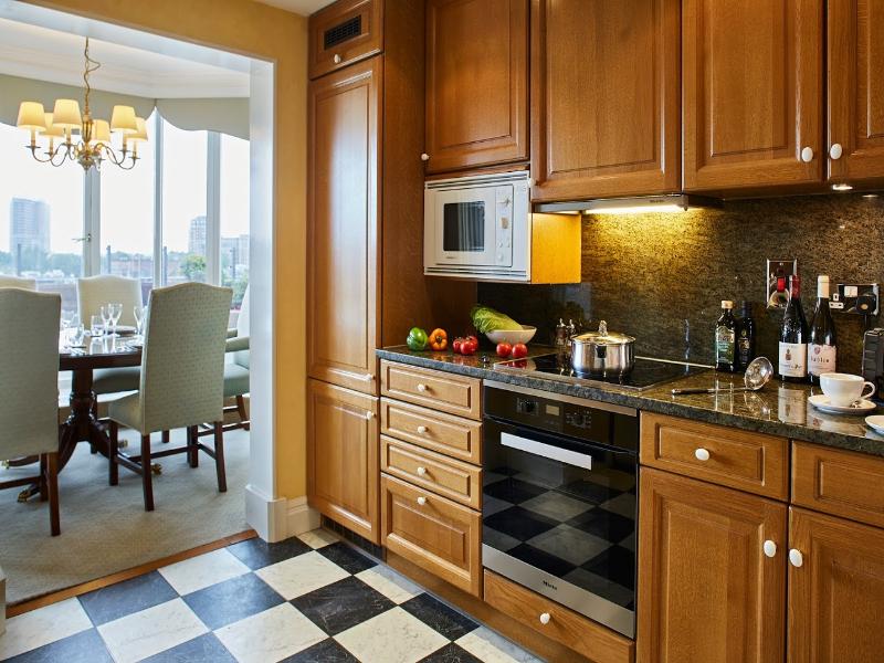 Cheval Thorney Court image