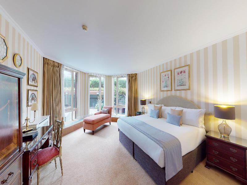 Cheval Thorney Court image