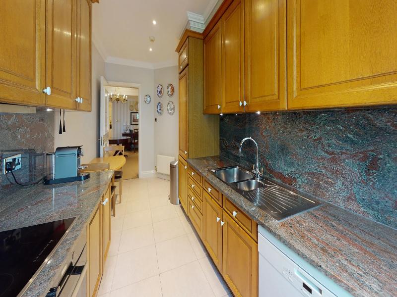 Cheval Thorney Court image