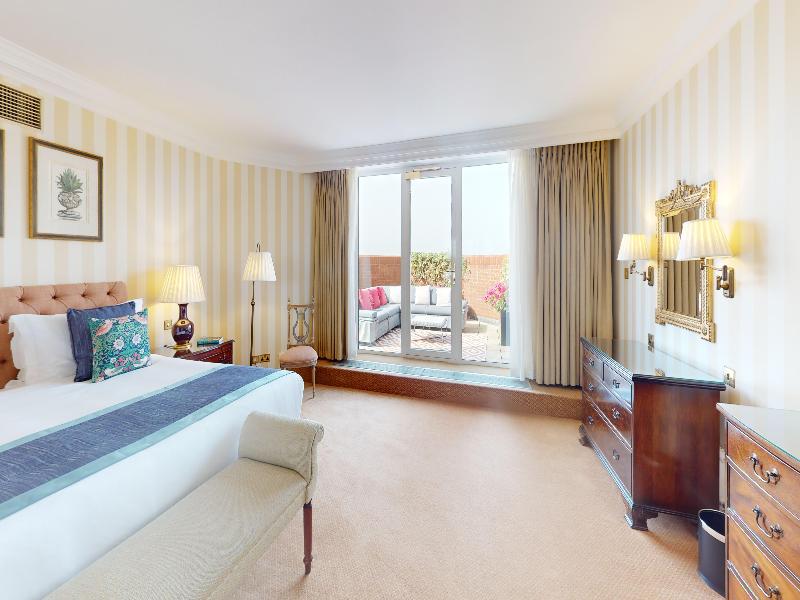 Cheval Thorney Court image
