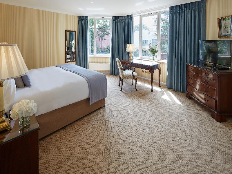 Cheval Thorney Court image