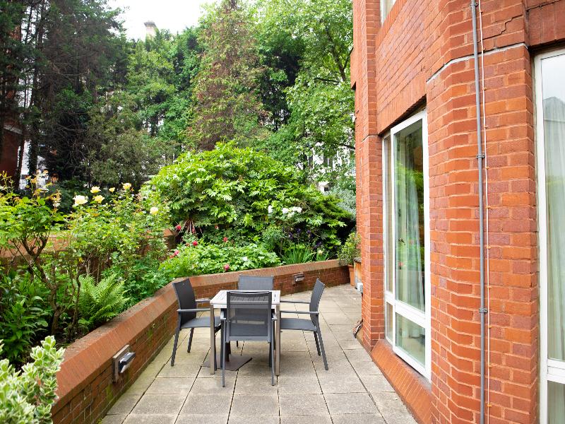 Cheval Thorney Court image